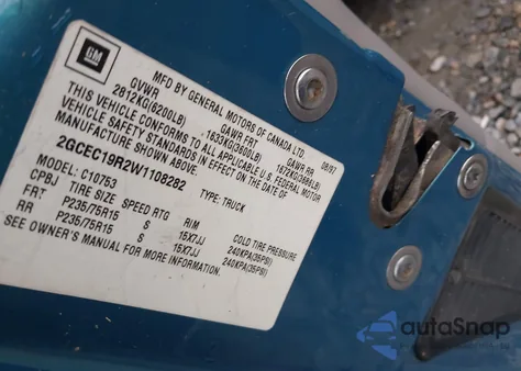 1998 Chevrolet C1500 Fleetside из США, поврежденный, VIN 2GCEC19R2W1108282